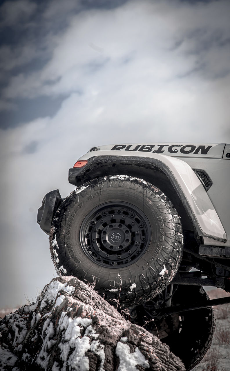 2022 Jeep Gladiator - Black Rhino ARSENAL - Black | Wheel Pros